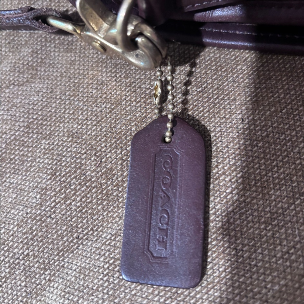 Coach station bag, original hang tag and removable strap included - Picture 3 of 5